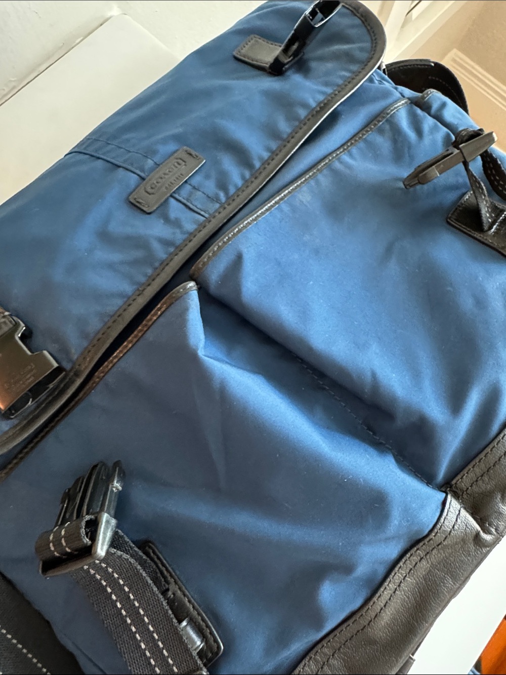 Coach Messenger Laptop Computer Bag - Picture 7 of 8